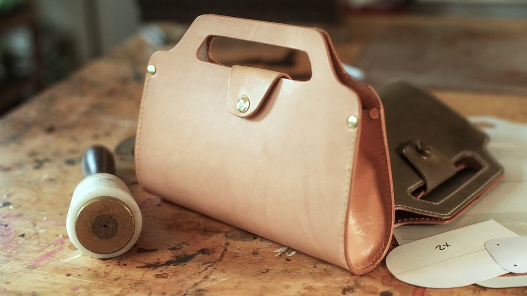 corter leather backpack PATTERN: Minimalist Leather Purse